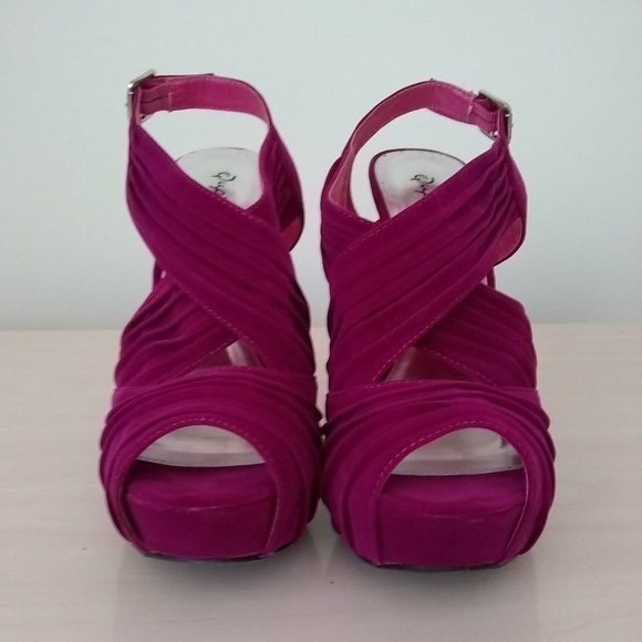 Shoes - Picture 3 of 5